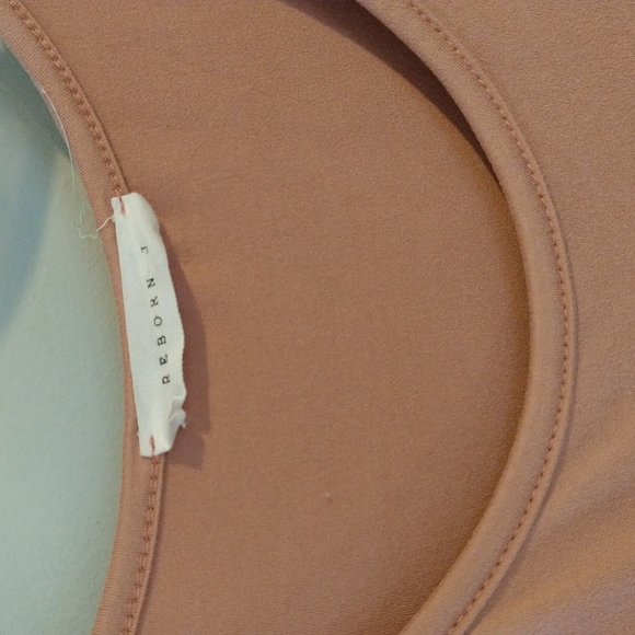 Dress - Picture 2 of 7